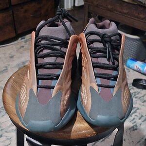 *WORN ONCE* Adidas Yeezy 700 V3 Lace Up Sneakers/ 11.5M/ Burnt Orange and Black